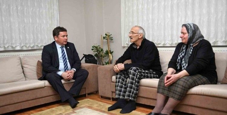 Başkan Aydın’dan iftar sonrası ev ziyaretleri
