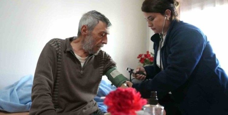 Çukurova Belediyesinden evde bakım ve sağlık hizmeti
