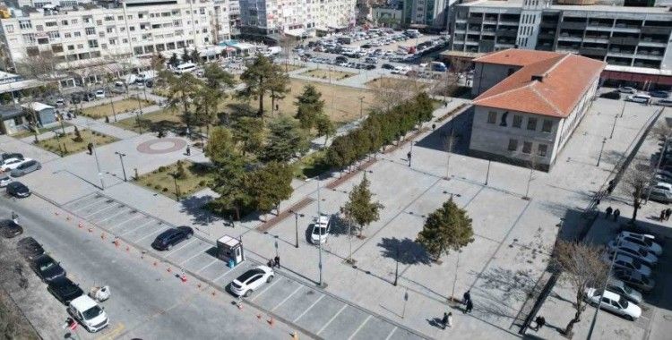 Melikgazi Antika Pazarı kapılarını açıyor
