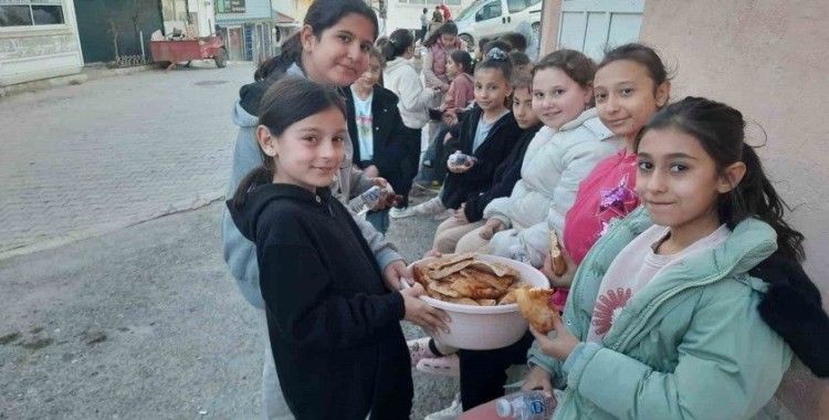 Hisarcık’ta minikler oruçlarını Ramazan topu eşliğinde açtı
