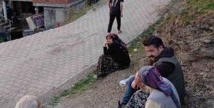 Son anda yanmaktan kurtuldular, çaresizce alevleri izlediler
