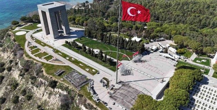 Şehitler Abidesi’nde 18 Mart tören hazırlıkları devam ediyor
