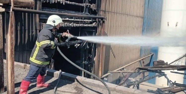 Payas’ta korkutan yangın