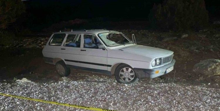 Takla atan otomobil sürücüsü hayatını kaybetti