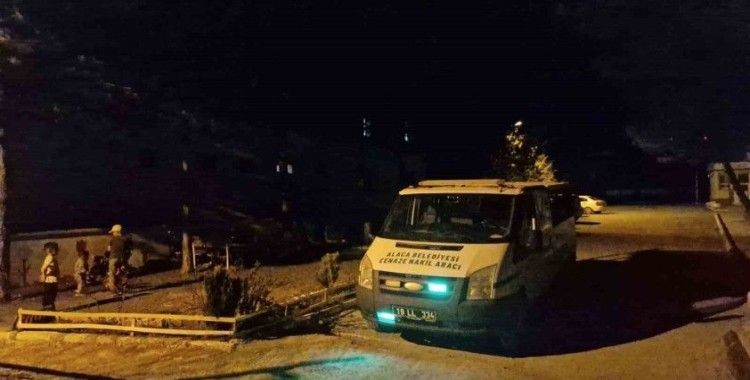 Genç öğretmen kansere yenik düştü
