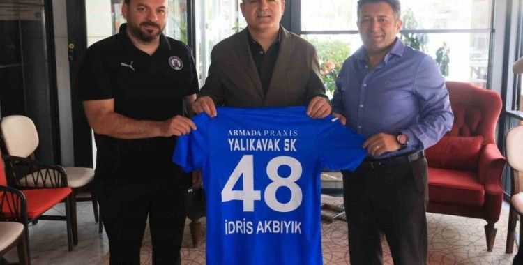 Muğla Valisi Akbıyık, taraftarları maça davet etti
