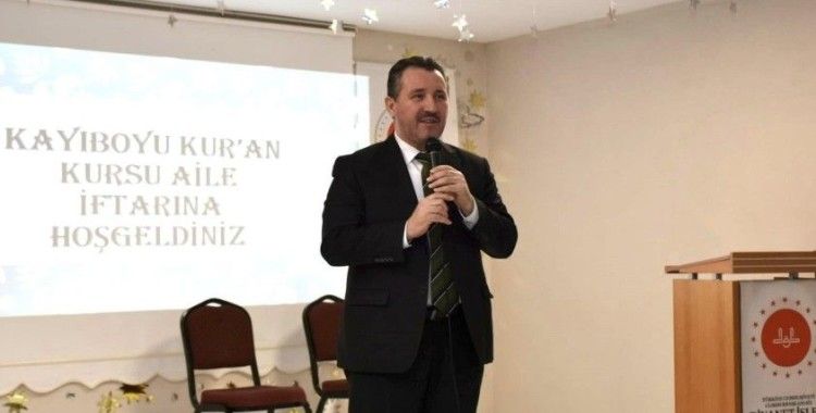 Minik öğrenciler ve veliler iftarda buluştu
