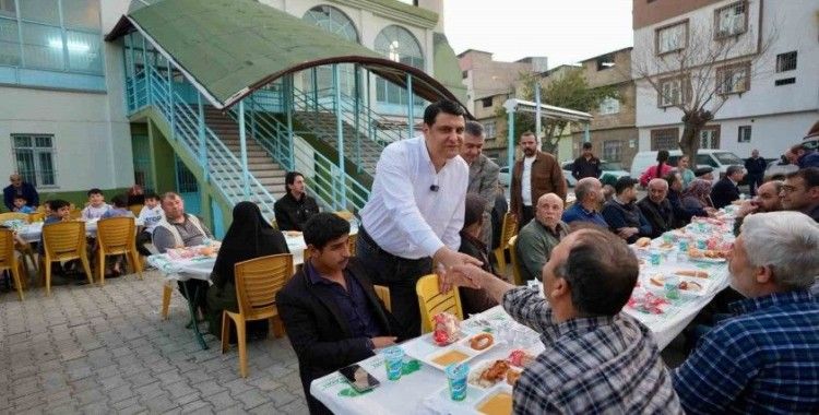 Başkan Yılmaz, iftarını Çıksorut sakinleriyle birlikte açtı
