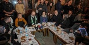 Mustafa Varank, Bursa’da vatandaşlarla sahurda bir araya geldi

