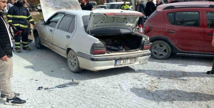 Kastamonu’da park halindeki otomobil yandı
