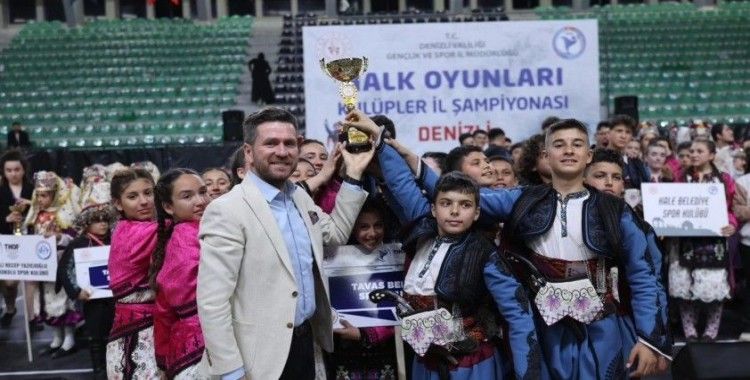 Tavas Belediyesispor Kulübü halk oyunlarında zirvede
