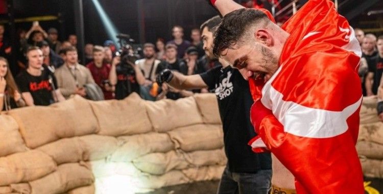 Türk boksör Emircan Gülşen, kemer maçına hazırlanıyor
