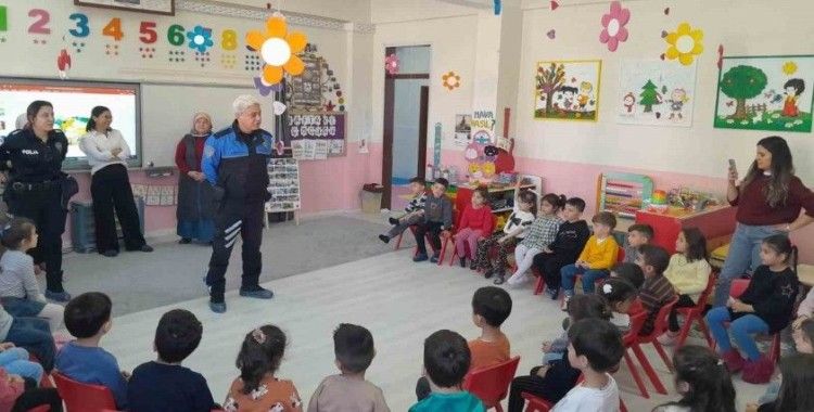 Bozyazı’da öğrencilere ’trafik ve güvenlik’ eğitimi
