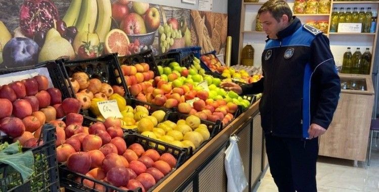 Zabıtadan manavlara denetim