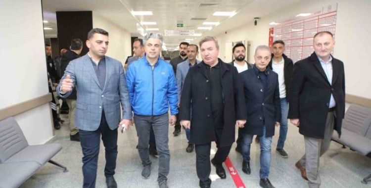 Vali yeni hastanede incelemelerde bulundu
