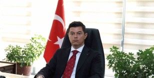 Başkan Ünlü: "Türk milletinin adı tarihe altın harflerle yazılmıştır"
