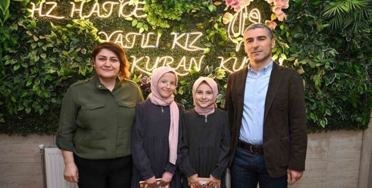 Vali Aktaş, Hz. Hatice Yatılı Hafızlık Kız Kur’an Kursu öğrencileriyle iftar sofrasında buluştu
