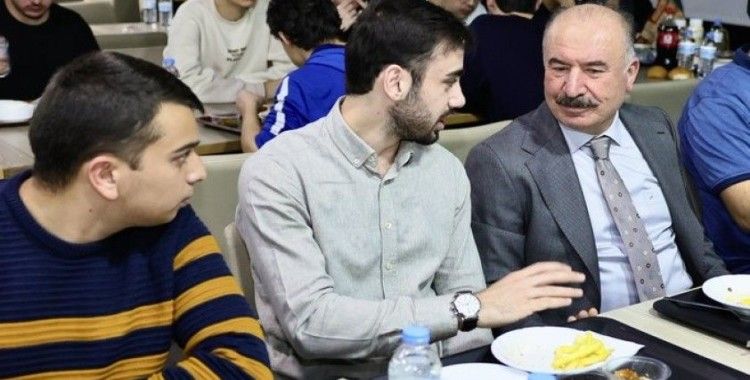 Çorum Valisi Çalgan’dan öğrencilere tavsiye: "Bu süreci iyi değerlendirin"
