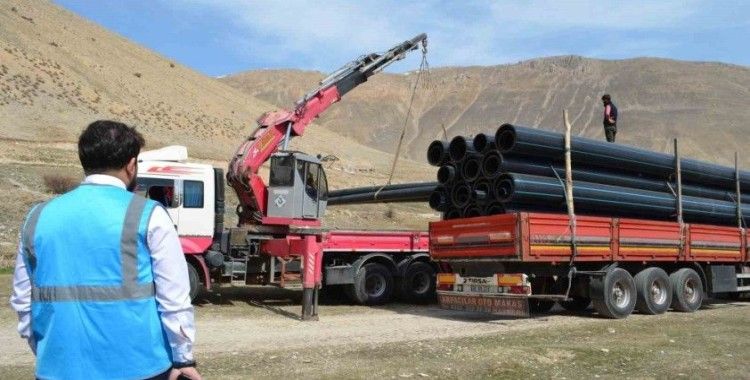 Adilcevaz’da sulama suyu sorunu çözülüyor
