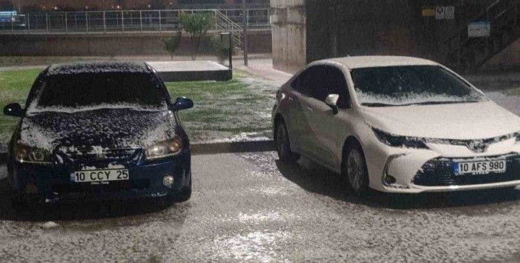 Gönen’de şiddetli yağış ve dolu etkili oldu
