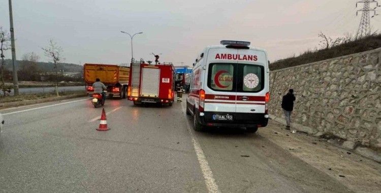 Otomobil motosiklete çarptı: 1 yaralı
