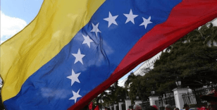 Venezuela'dan vatandaşlarına ABD'ye seyahat uyarısı