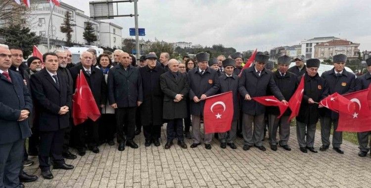 Çanakkale Zaferi anmasında şiir okuyan 10 yaşındaki kız çocuğunun gözyaşları
