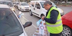 Şahinbey Belediyesi iftara yetişemeyen vatandaşların yanında
