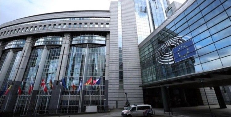 AB liderleri, rekabetçilik, Ukrayna ve savunma ana gündemiyle toplandı