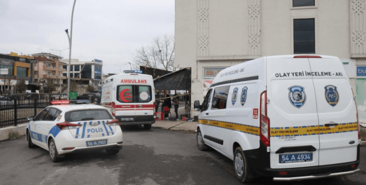 Sakarya'da hareketli dakikalar: 1 cinayet işlendi, 2 iş yeri kurşunlandı