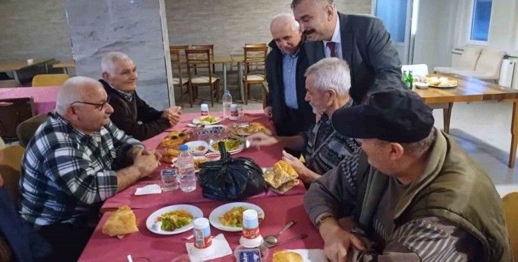 Aile ve Sosyal Politikalar İl Müdürlüğü ekipleri yaşlıları unutmadı
