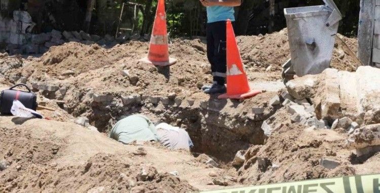 Altyapı çalışması sırasında tarihi lahit bulundu
