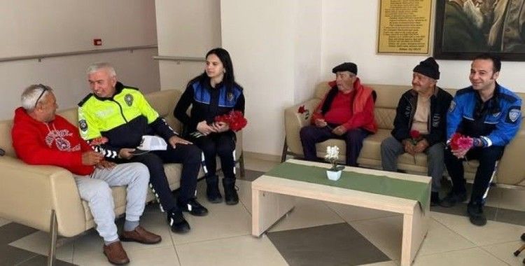 Muğla’da huzurevi sakinlerine trafik ve güvenlik eğitimi
