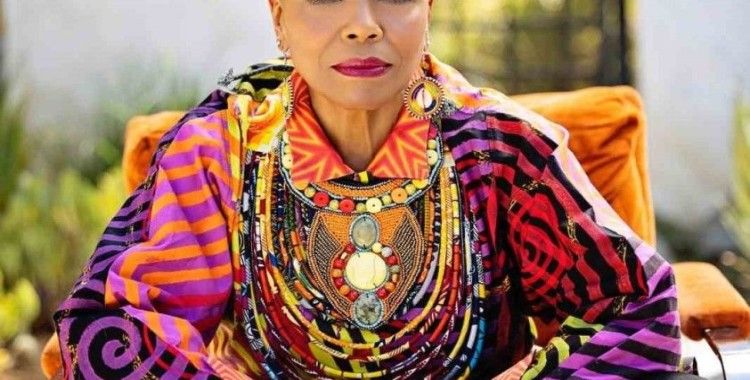 Cazın zamansız sesi Dee Dee Bridgewater 7 Nisan’da Ankara’da
