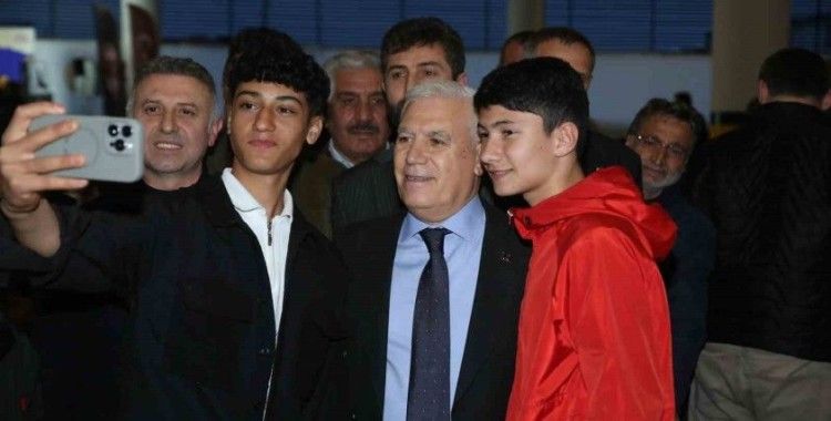 Başkan Bozbey, "Yaptığımız çalışmalar meyvelerini vermeye başladı"
