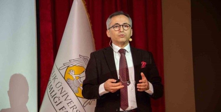 Selçuk Üniversitesinde sağlıkta yapay zeka konferansları başladı
