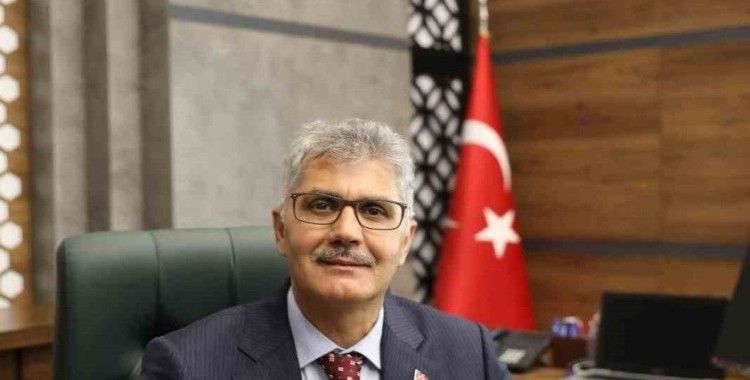 Vali Çelik: "Milletimizin manevi değerlerine yönelik sarf edilen yakışıksız ifadeleri kınıyorum"

