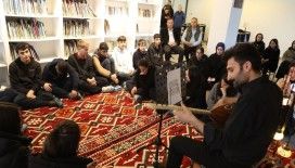 Aşık Veysel ölümünün 52. yıl dönümünde türküleri ile anıldı
