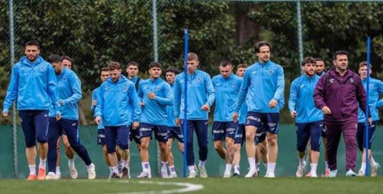 Fatih Tekke, savunmaya ve hücum hattına çözüm arıyor
