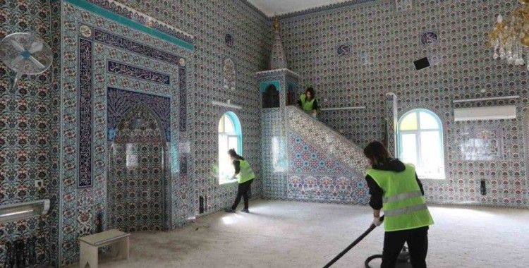 Muğla Büyükşehir Belediyesi’nden camilerde bayram temizliği
