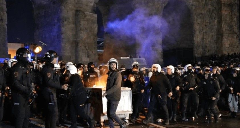 Sokaklar şahitsiniz…