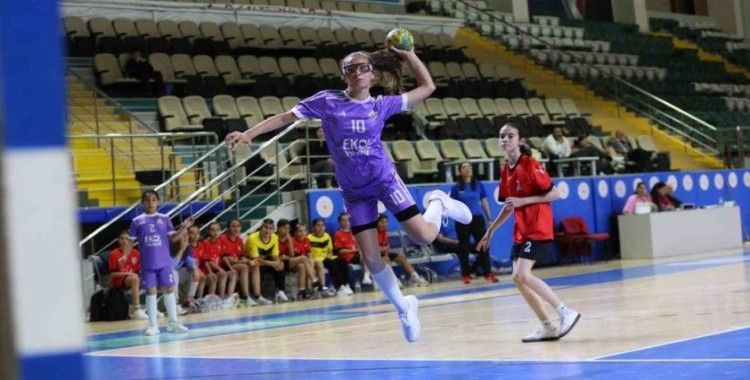 Muğla, okul sporları hentbol grup birinciliğine ev sahipliği yaptı
