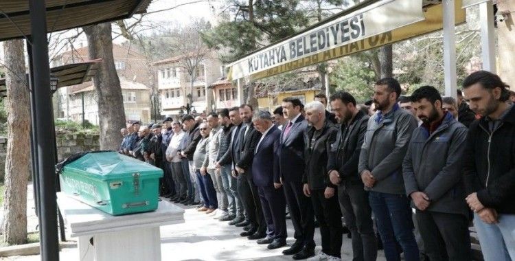 Kütahya’da balkondan düşen genç kız hayatını kaybetti
