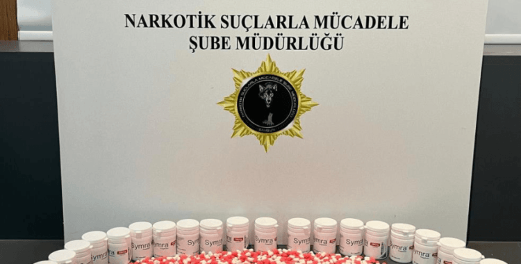 Samsun'da bin 122 adet sentetik ecza ele geçirildi: 2 gözaltı