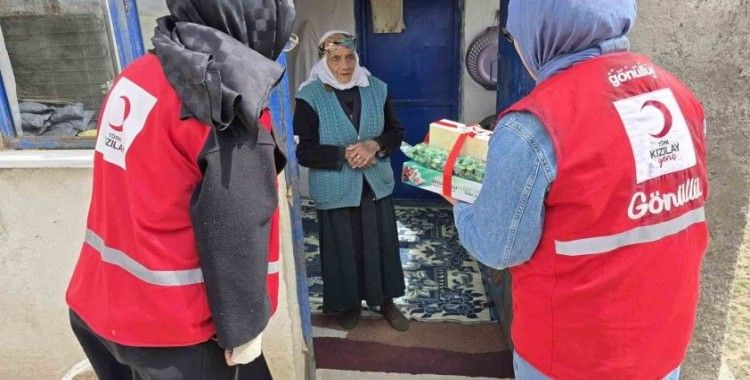 Ağrı Kızılay, Ramazan ayı boyunca 3200 kişiye günlük sıcak yemek dağıttı
