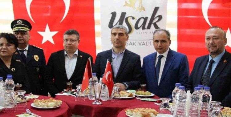 Uşak protokolü bayramlaşma töreninde buluştu
