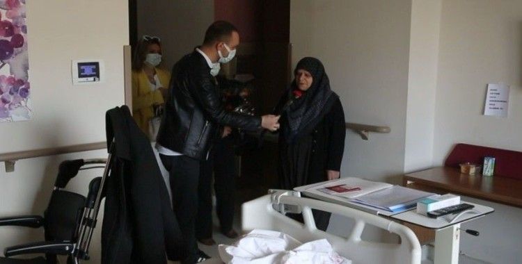 Elazığ Belediyesi Sağlıklı Yaşam Merkezinden Kanser Haftasında anlamlı ziyaret
