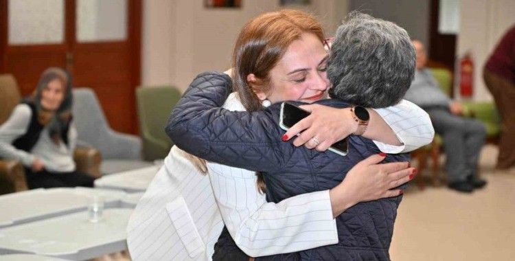 Manisa Büyükşehir Belediyesi huzurevi sakinlerini unutmadı
