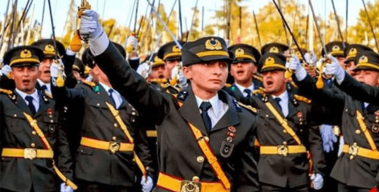 TSK'dan ihraç edilen beş teğmen, kararın iptali için dava açtı