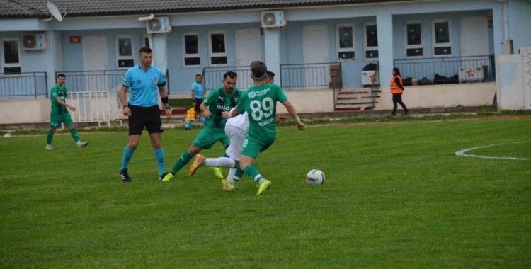 Efeler 09 kendi evinde Çorlu ile berabere kaldı: 1-1
